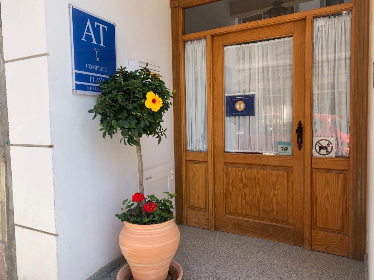 Apartamentos Nerjaluna 외부 사진