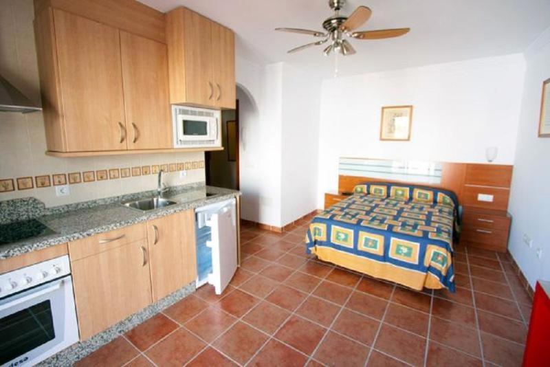 Apartamentos Nerjaluna 객실 사진